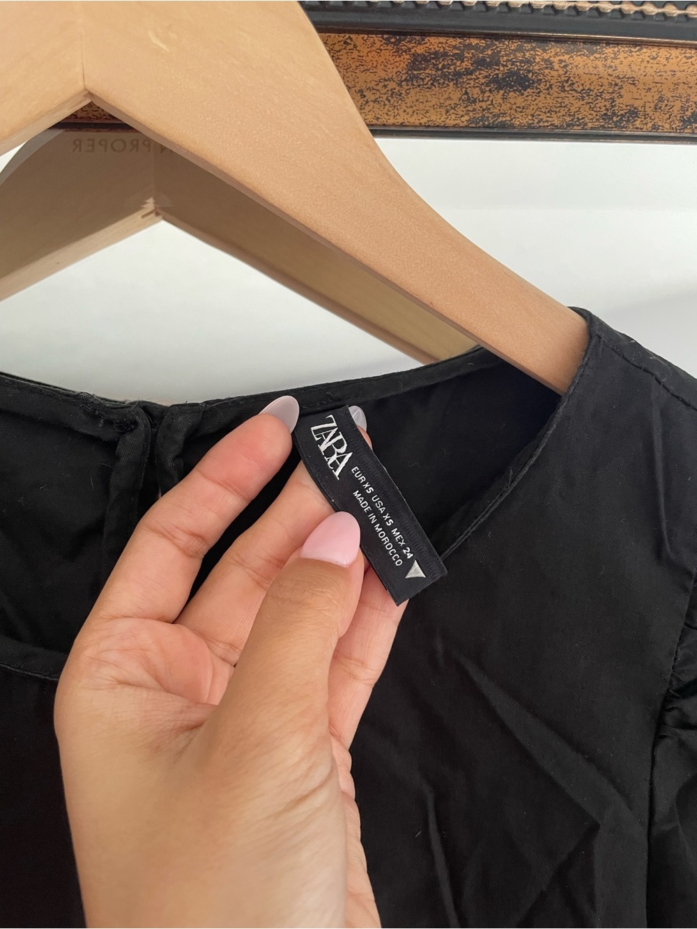 Zara Black Puff-Sleeve Tiered Midi Dress - Picture 4 of 5
